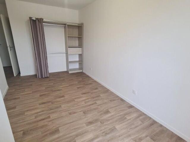 Location Appartement 3 pièces 67m² ST JEAN DE LA RUELLE 45140