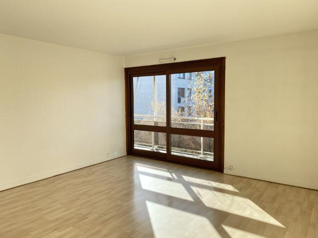 Location Appartement 3 pièces 67m² PALAISEAU 91120