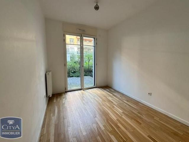 Location Appartement 3 pièces 67m² PUTEAUX 92800