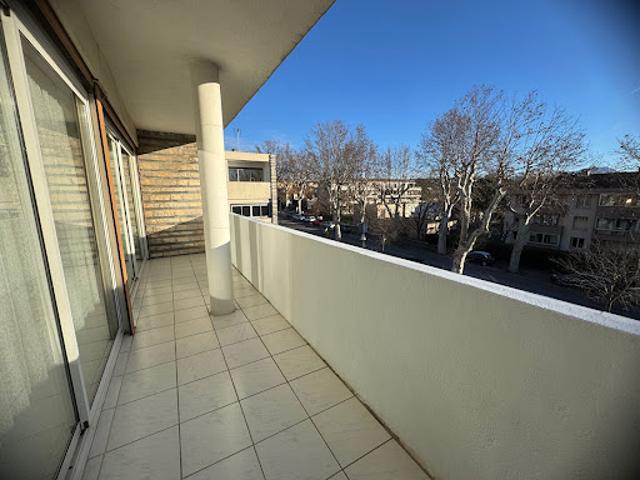 Location Appartement 3 pièces 64.41 m2 Aix en Provence