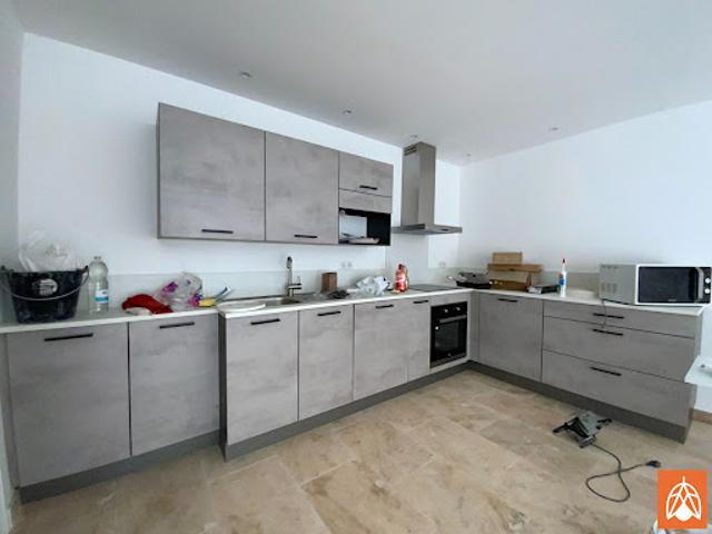 Location Appartement 3 pièces 64.44 m2 Eyguières