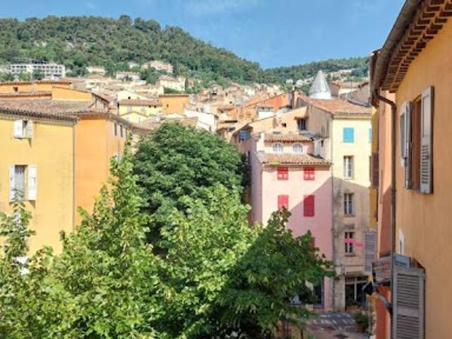 Location Appartement 3 pièces 64.7 m2 Grasse