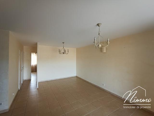 Location Appartement 3 pièces 64.88 m2 Nimes