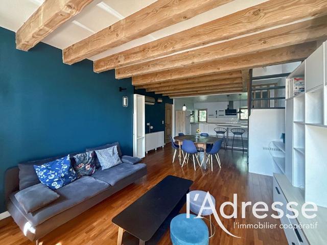 Location appartement 3 pièces, 64.00m², Saint Cyr sur Mer