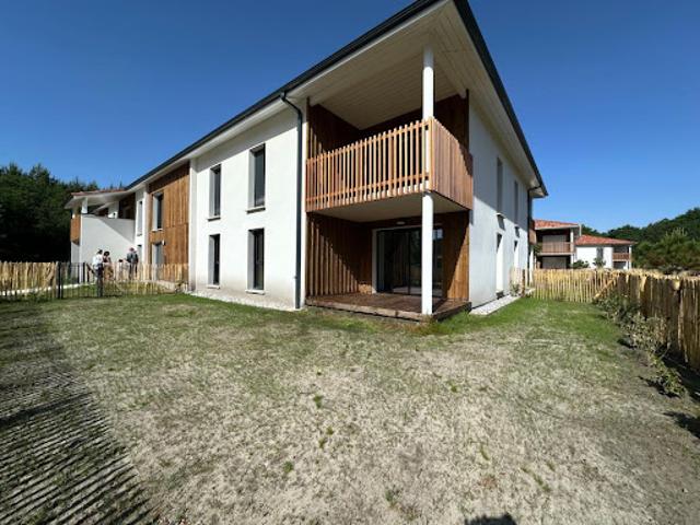 Location Appartement 3 pièces 64 m2 Lit et Mixe