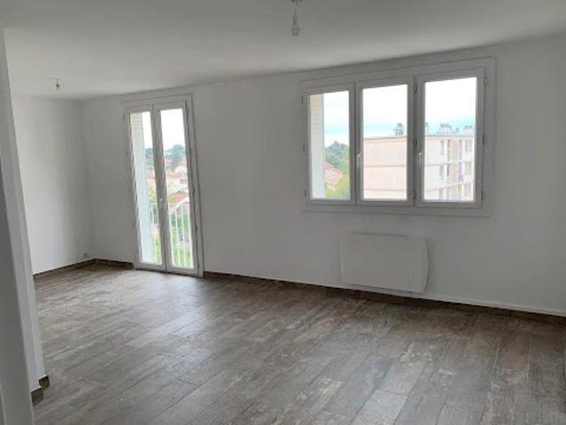 Location Appartement 3 pièces 64 m2 Marseille 12ème