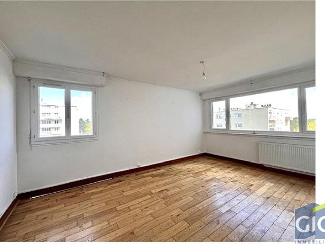 Location Appartement 3 pièces 64m²