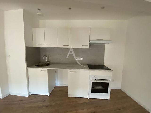 Location Appartement 3 pièces 64m²