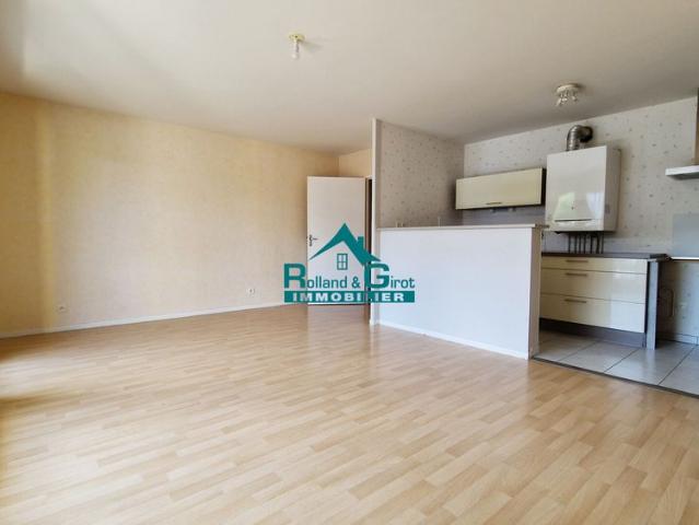 Location Appartement 3 pièces 64m²