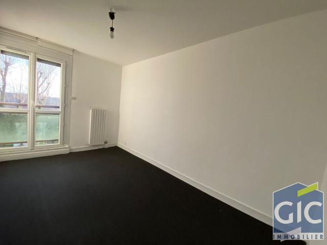Location Appartement 3 pièces 64m²