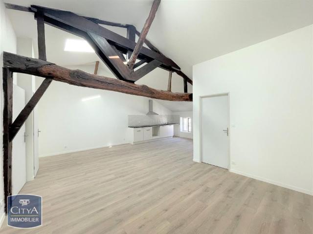 Location Appartement 3 pièces 64m² COUTRAS 33230