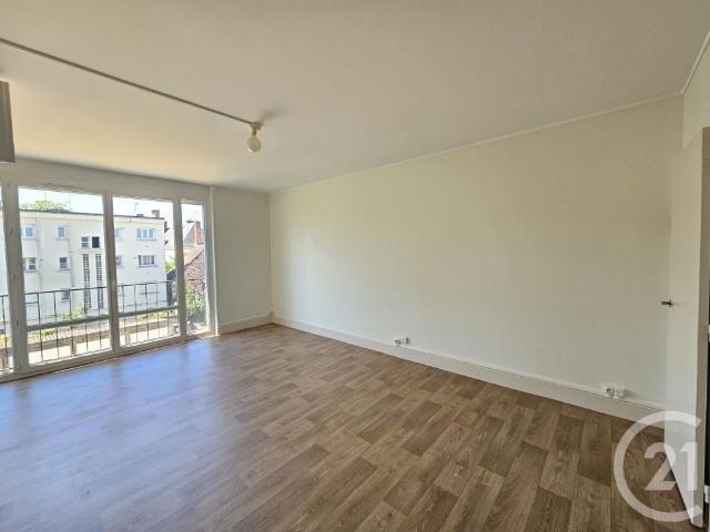 Location Appartement 3 pièces 64m² CHATEAUROUX 36000