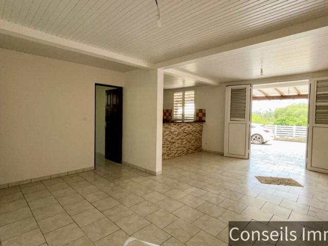Location Appartement 3 pièces 64m² LE FRANCOIS 97240