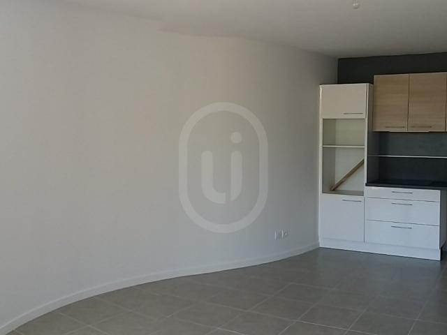 Location Appartement 3 pièces 64m² MONTPELLIER 34000