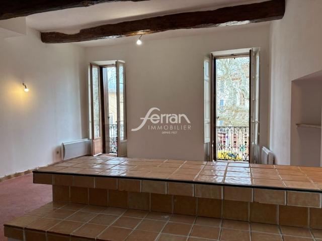 Location Appartement 3 pièces 64m² SALERNES 83690