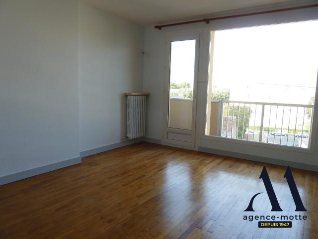 Location Appartement 3 pièces 64m² TOURS 37000