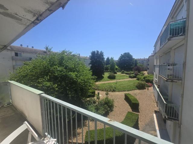 Location Appartement 3 pièces 64m² TOURS 37100