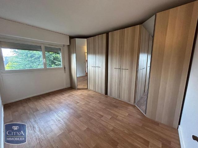 Location Appartement 3 pièces 64m² VELIZY VILLACOUBLAY 78140