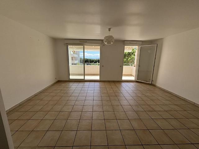 Location appartement 3 pièces, 65.53m², Sète
