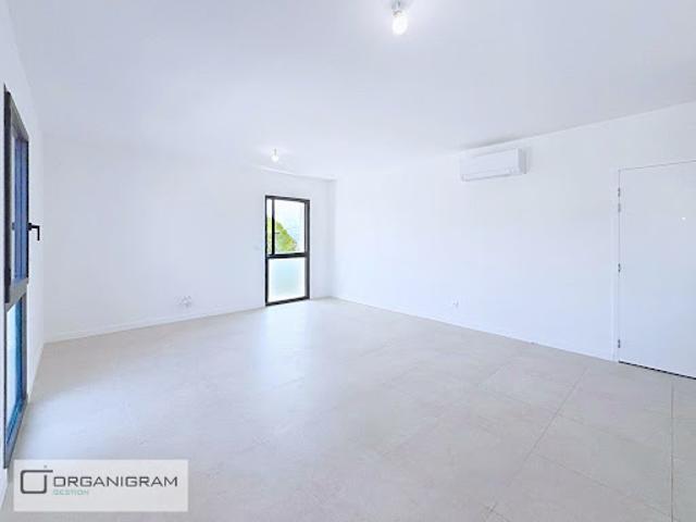 Location Appartement 3 pièces 65.69 m2 Afa