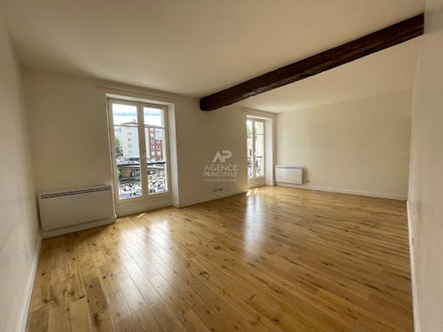 Location Appartement 3 pièces 65.76 m2 Sevres