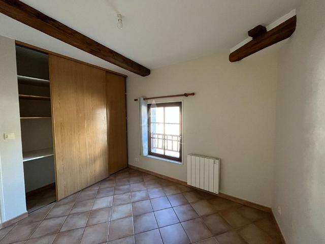 Location appartement 3 pièces, 65.82m², Les Hermites