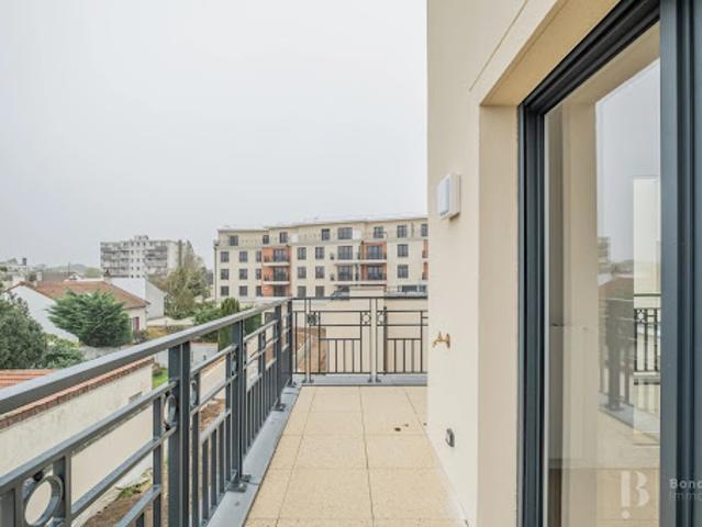 Location Appartement 3 pièces 65.01 m2 La Varenne Saint Hilaire