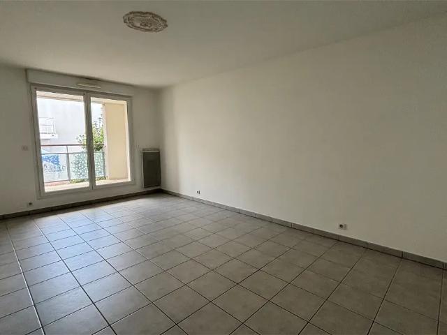 Location appartement 3 pièces 65.36m² à La rochelle 17000