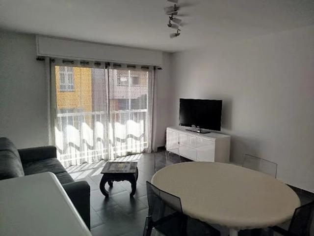 Location Appartement 3 pièces 65 m2 Cagnes sur Mer