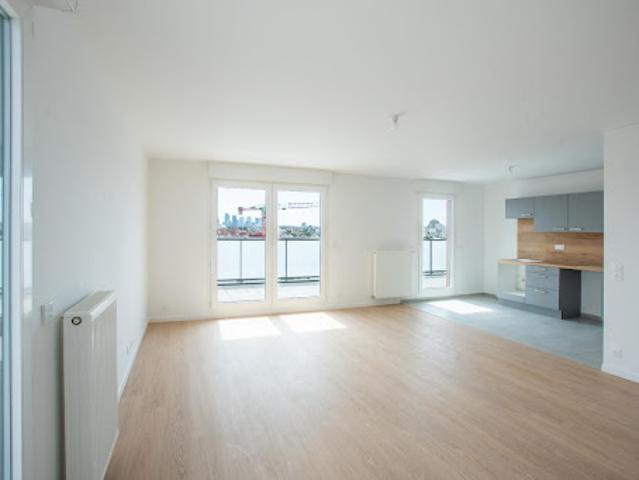 Location Appartement 3 pièces 65 m2 Colombes