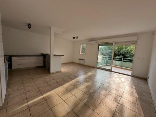 Location Appartement 3 pièces 65 m2 Istres