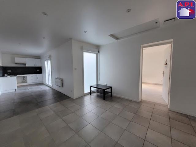 Location Appartement 3 pièces 65 m2 Lavelanet