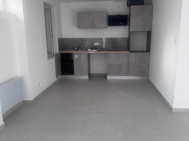Location Appartement 3 pièces 65 m2 Le Chambon Feugerolles