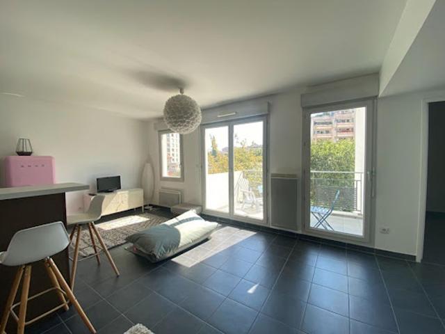 Location Appartement 3 pièces 65 m2 Lyon 3ème