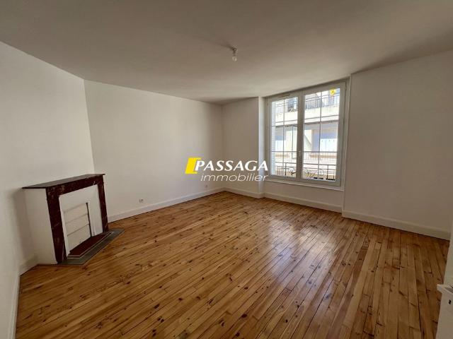 Location Appartement 3 pièces 65m²
