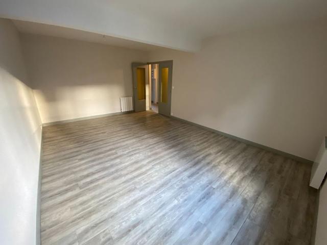 Location Appartement 3 pièces 65m²