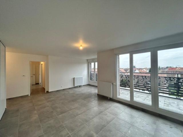 Location Appartement 3 pièces 65m² COMBS LA VILLE 77380