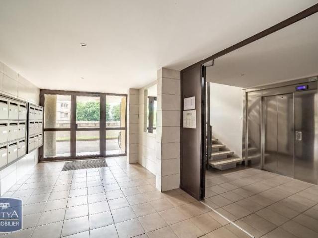 Location Appartement 3 pièces 65m² CHAMBERY 73000
