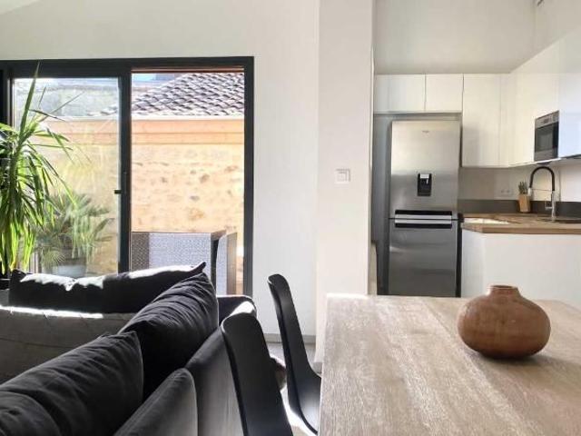 Location Appartement 3 pièces 65m² BORDEAUX 33800