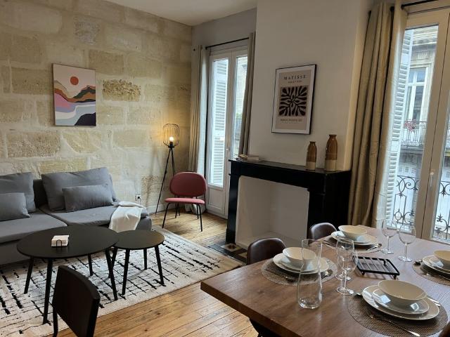 Location Appartement 3 pièces 65m² BORDEAUX 33000