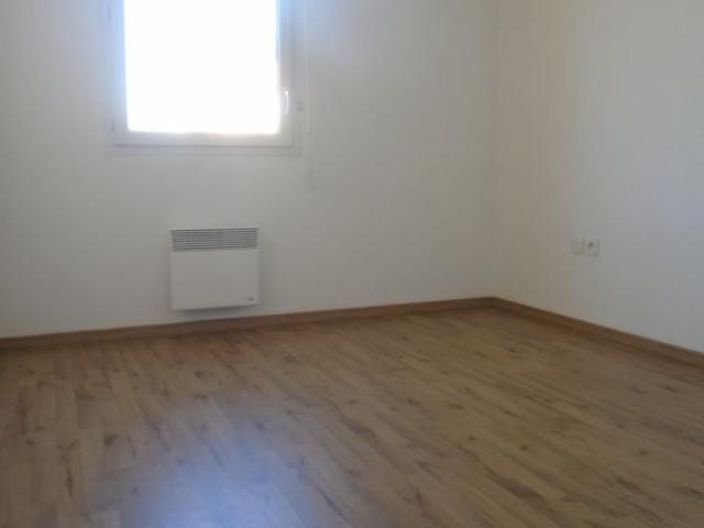 Location Appartement 3 pièces 65m² LAUNAGUET 31140