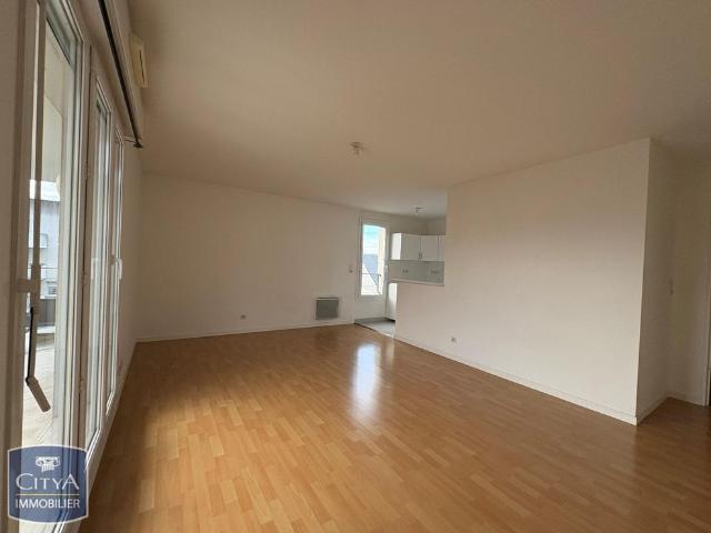 Location Appartement 3 pièces 65m² LA RICHE 37520