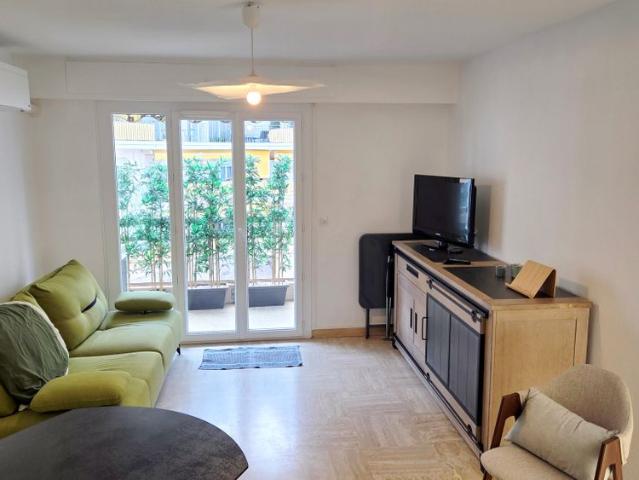 Location Appartement 3 pièces 65m² LE CANNET 06110