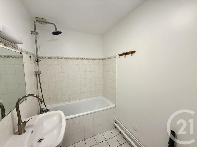 Location Appartement 3 pièces 65m² NEMOURS 77140