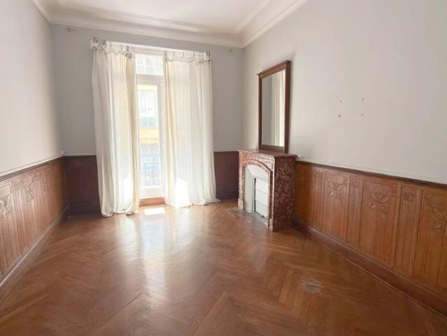 Location Appartement 3 pièces 65m² NICE 06000
