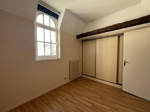 Location Appartement 3 pièces 65m² SAUMUR 49400
