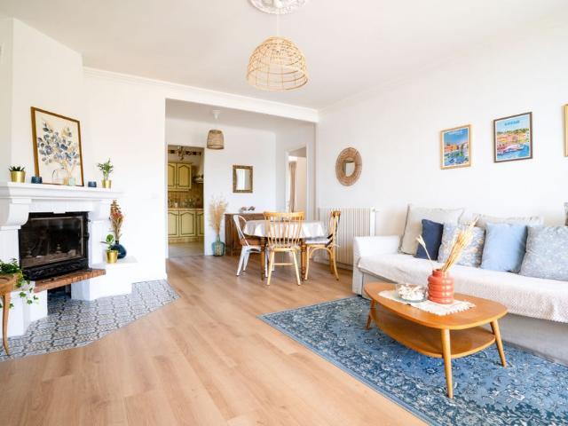 Location Appartement 3 pièces 65m² SAUSSET LES PINS 13960