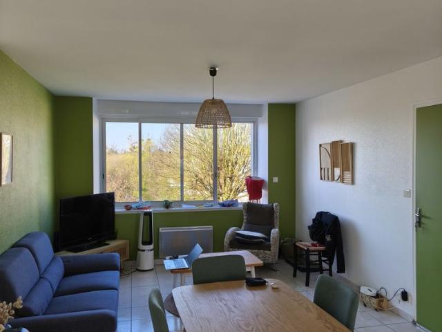 Location Appartement 3 pièces 65m² ST CHRISTOPHE LA COUPERIE 49270