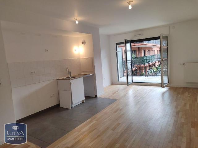 Location Appartement 3 pièces 65m² PUTEAUX 92800