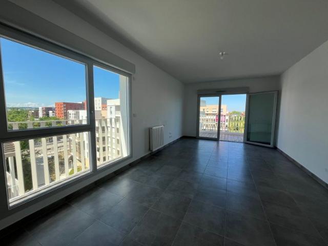 Location Appartement 3 pièces 65m² TOULOUSE 31400